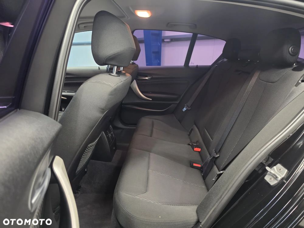 BMW Seria 1 118d Edition Metropolitan - 26