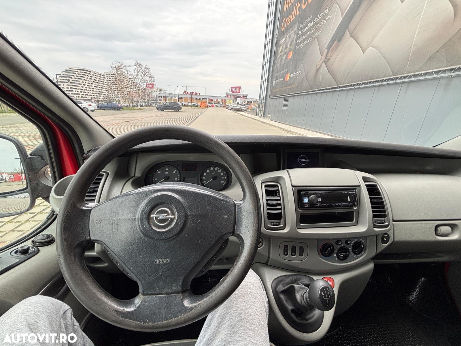 Opel Vivaro - 14