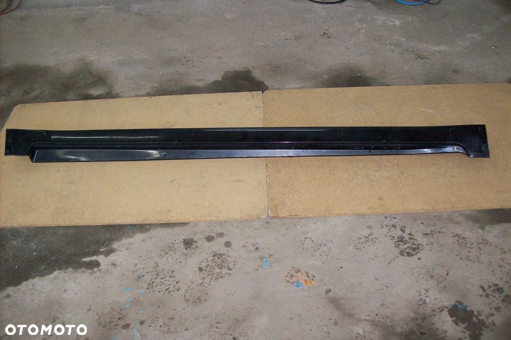 LISTWA PROGOWA PRAWA TOYOTA AVENSIS T-27 - 1