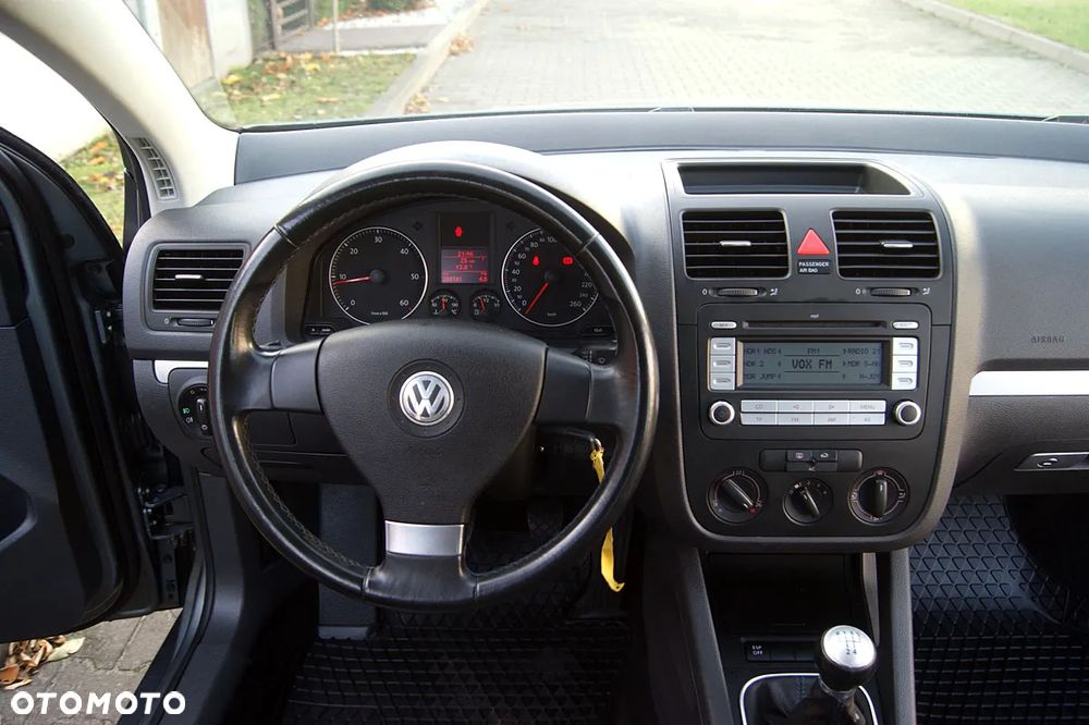Volkswagen Golf 1.9 TDI Tour - 28