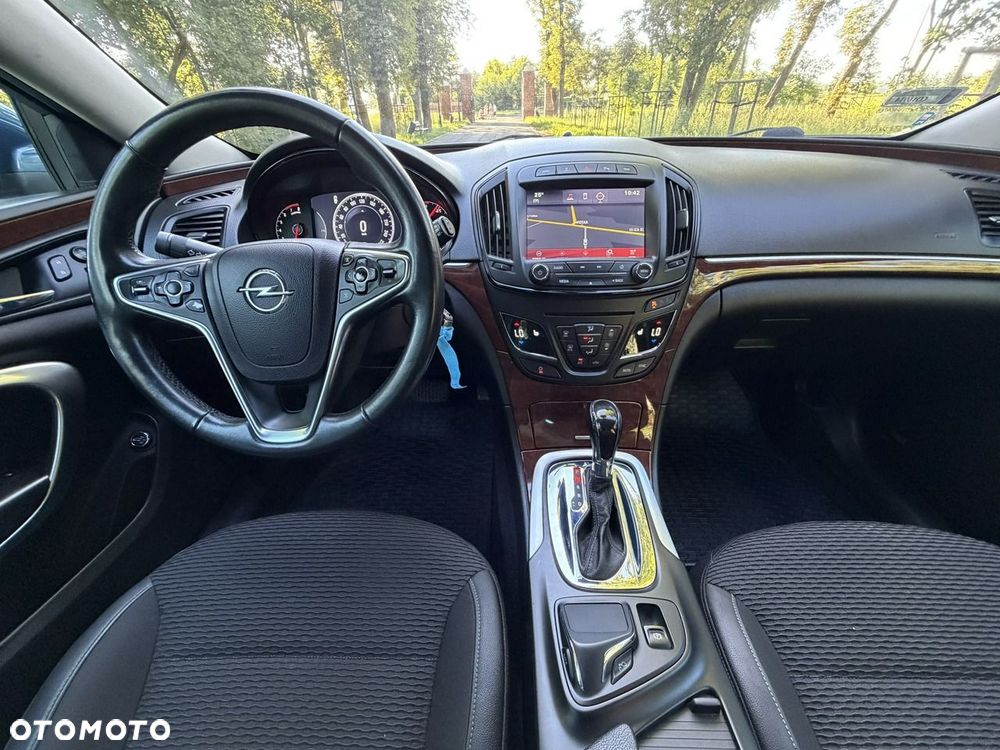 Opel Insignia - 37