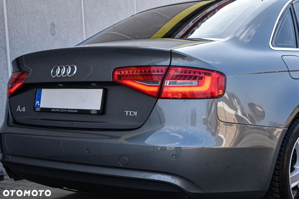 Audi A4 Limousine - 18