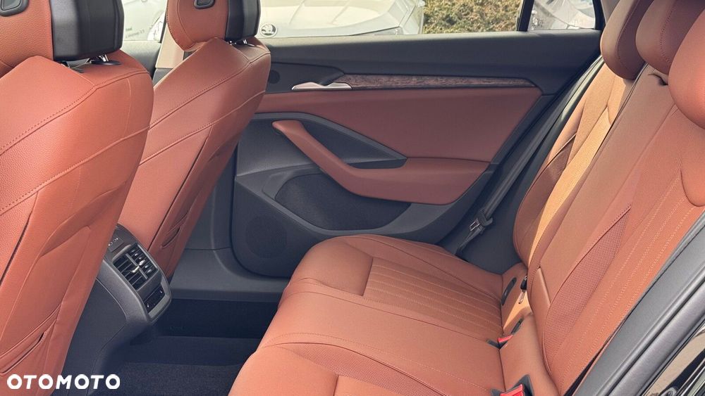 Skoda Superb 1.5 TSI L&K DSG - 18