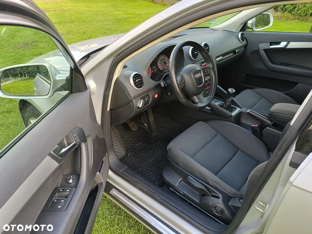 Audi A3 Sportback 1.6 Ambition - 15