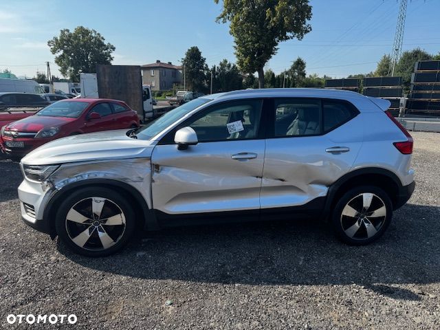 Volvo XC 40 D4 AWD Geartronic Momentum - 18