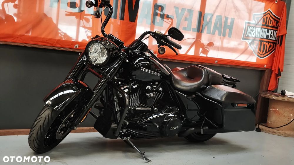 Harley-Davidson Touring Road King - 1