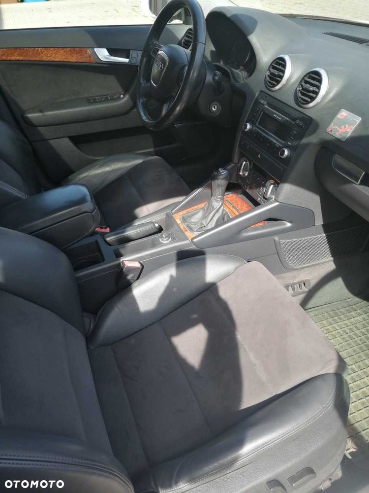 Audi A3 Sportback - 4