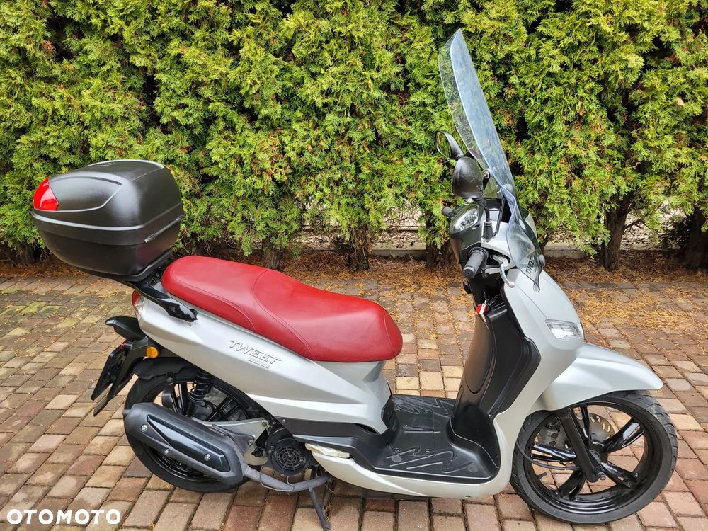 Peugeot Tweet - 28