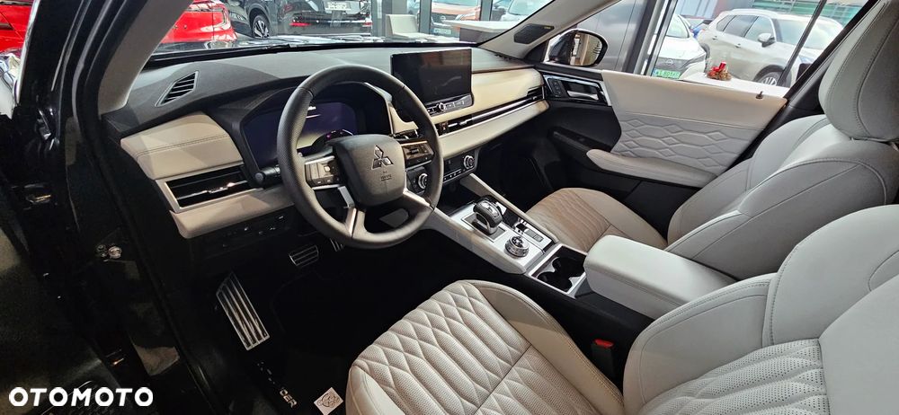 Mitsubishi Outlander Instyle - 5