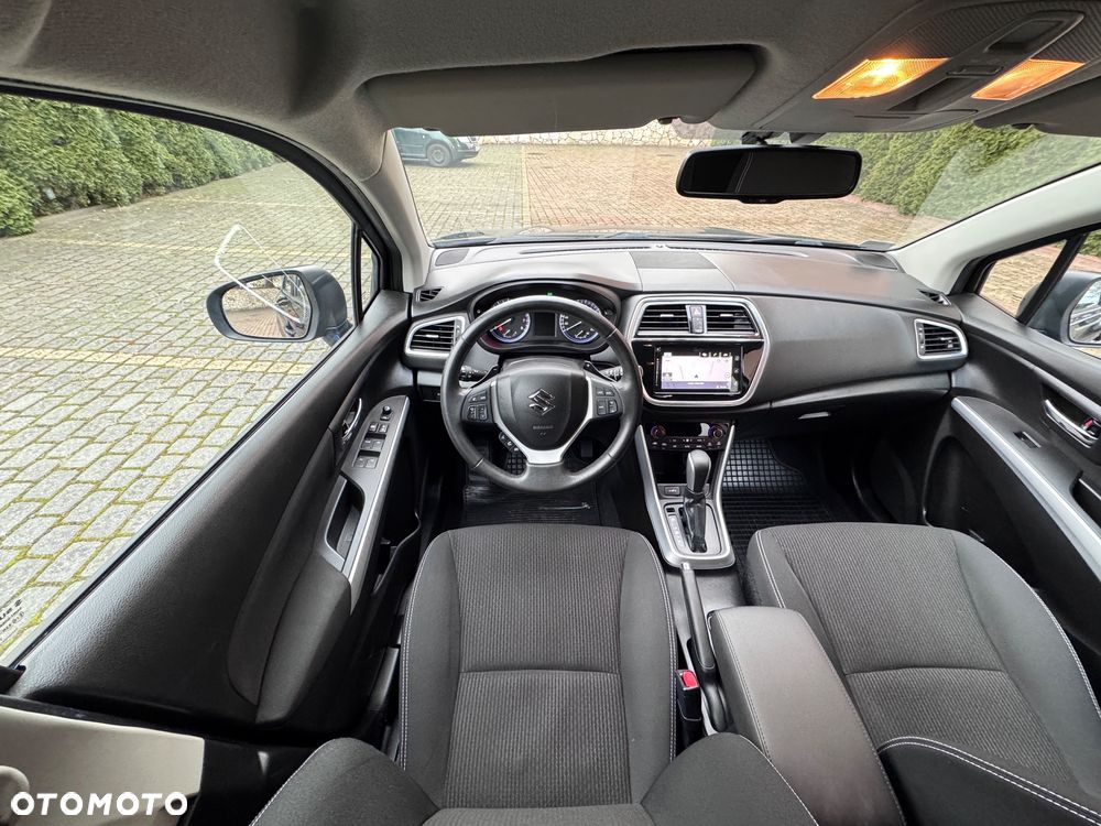 Suzuki SX4 S-Cross 1.0 T Premium 4WD - 10