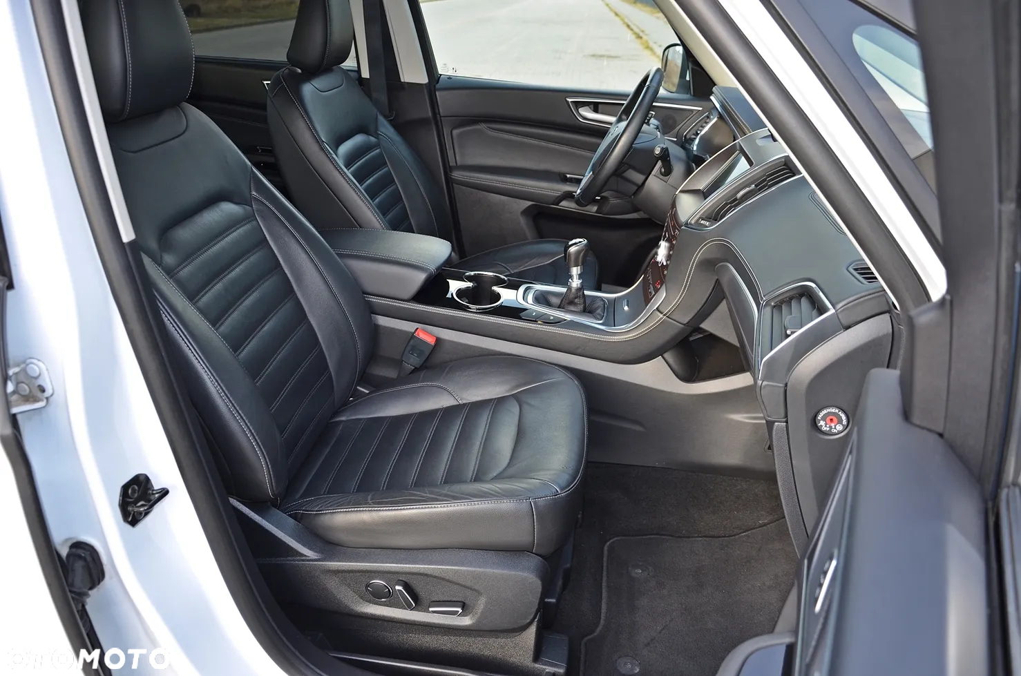 Ford Galaxy - 12