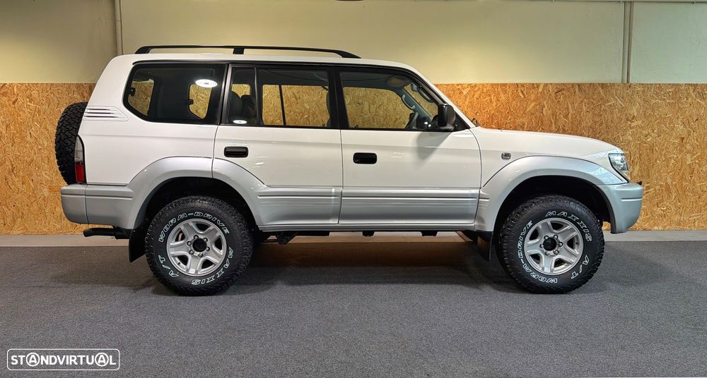 Toyota Land Cruiser 3.0 TD Pack 2 - 6