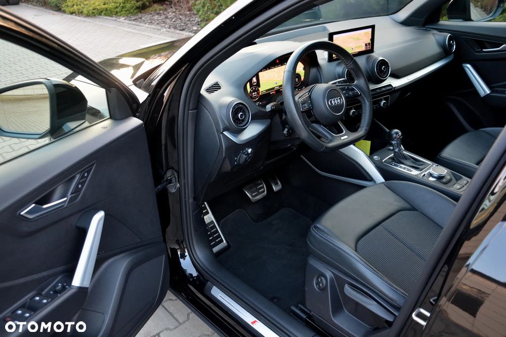 Audi Q2 35 TDI Quattro S tronic S line - 2