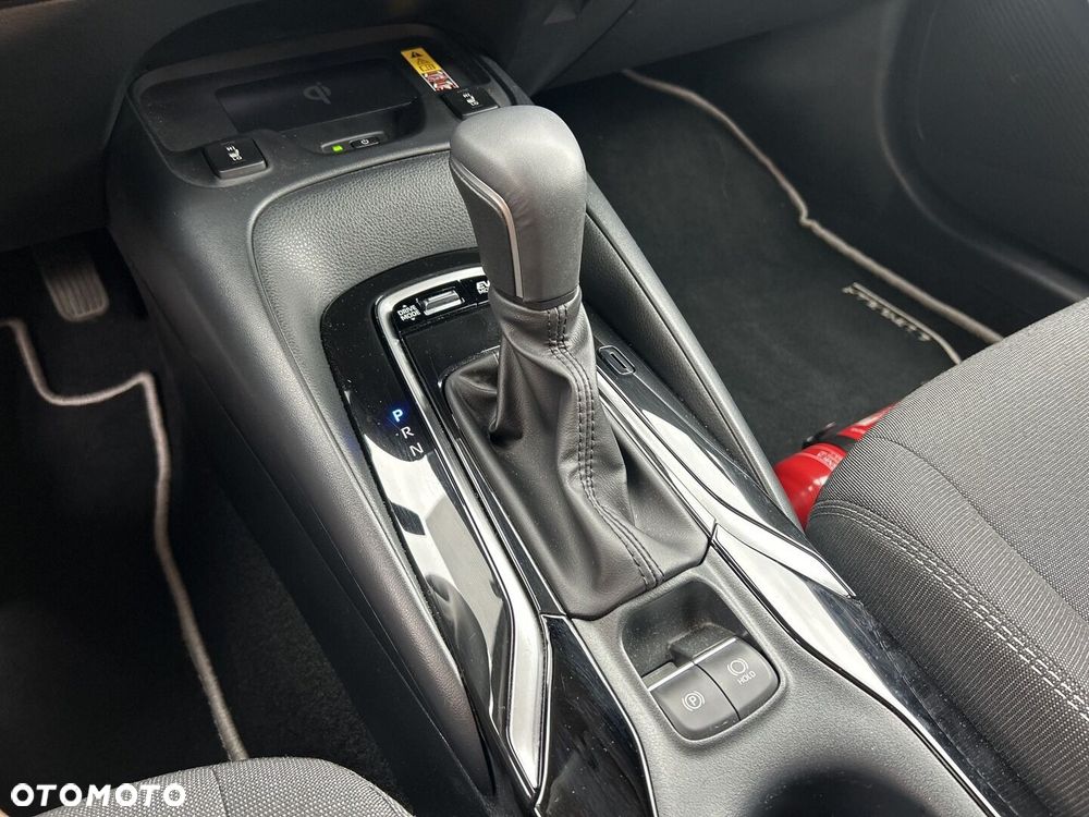 Toyota Corolla 1.8 Hybrid Style - 22