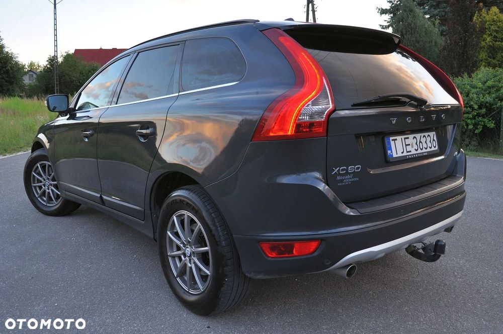 Volvo XC 60 2.4D AWD Momentum - 13