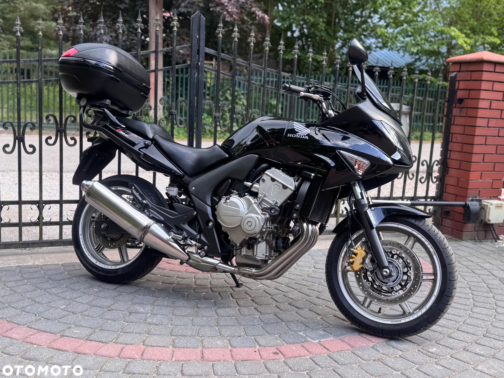 Honda CBF - 2