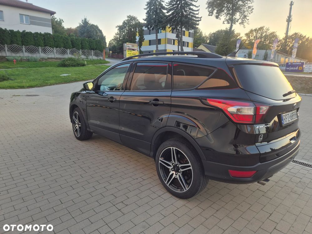Ford Escape 2.0 EcoBoost AWD Titanium - 5