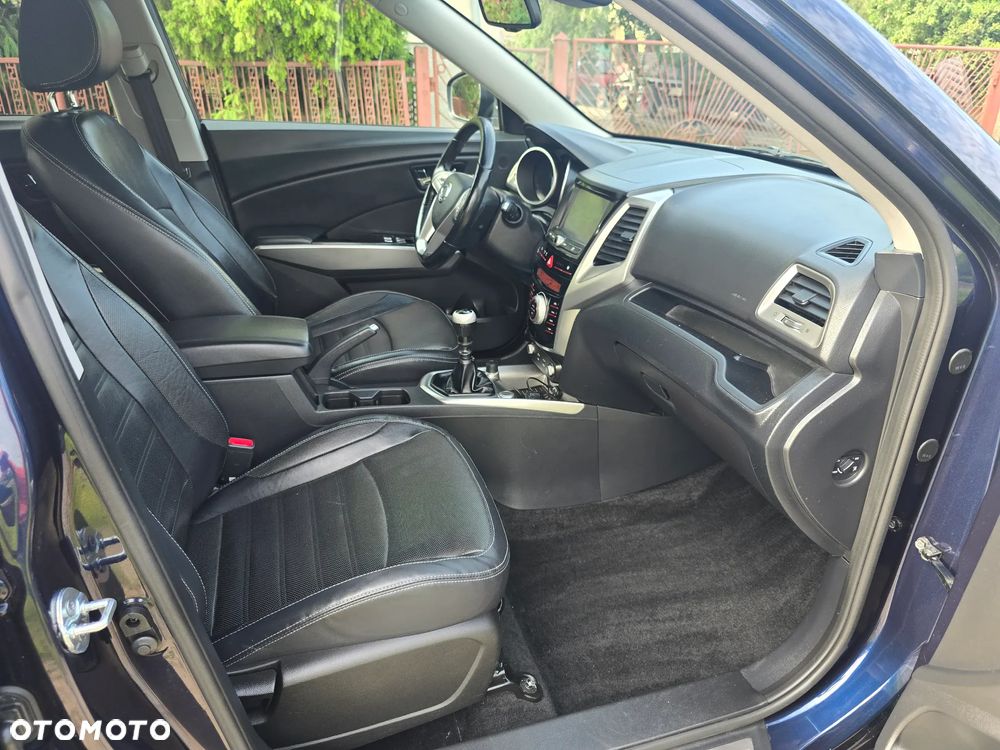 SsangYong/KGM Tivoli e-XDi 160 2WD Start/Stop Quartz - 22