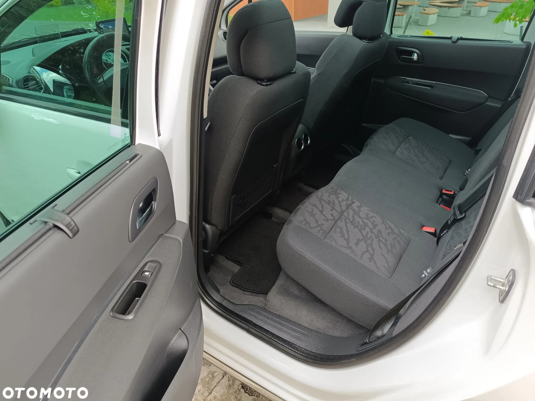 Peugeot 3008 1.6 HDi Active - 29