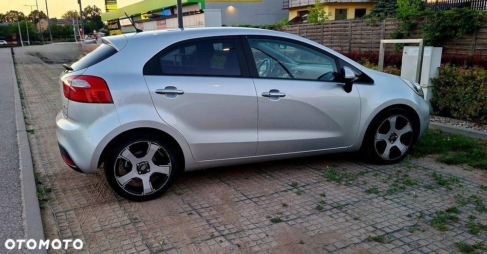 Kia Rio 1.2 XL - 18