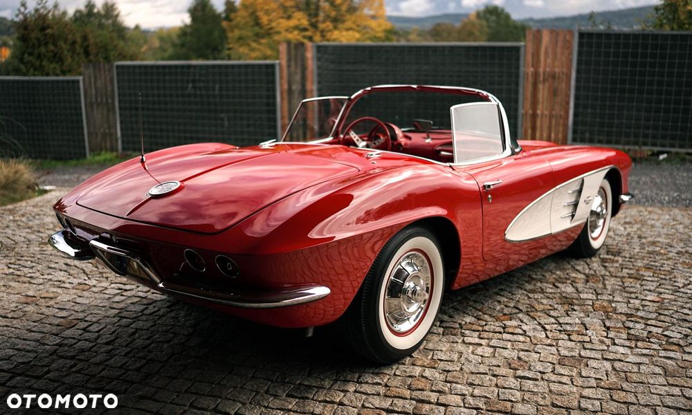 Chevrolet Corvette - 7