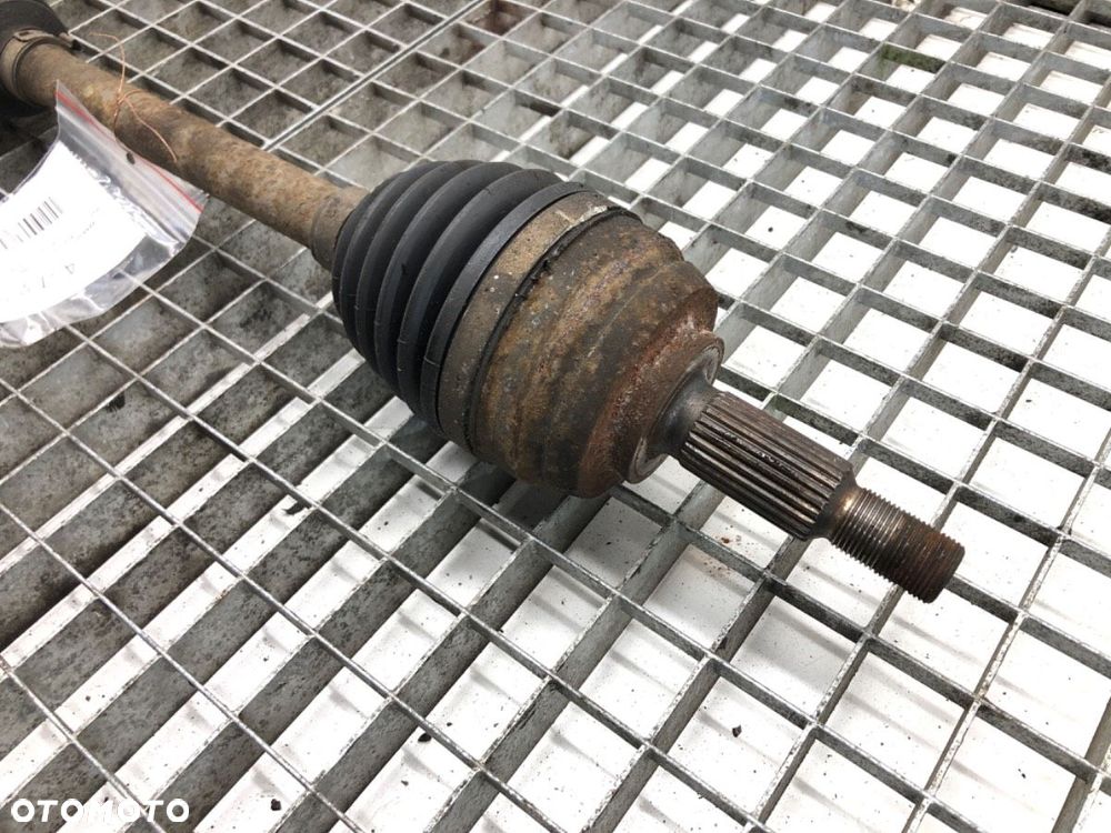 PÓŁOŚ LEWA - 75.00 PLN - RENAULT MEGANE III Grandtour (KZ0/1) 2008 - 2022 1.6 dCi (KZ00, KZ12, - 2