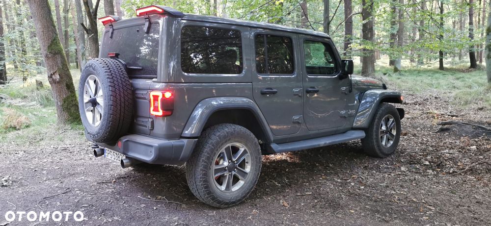 Jeep Wrangler - 1