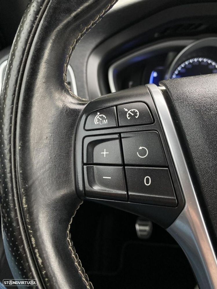 Volvo V40 1.6 D2 Eco R-Design - 21