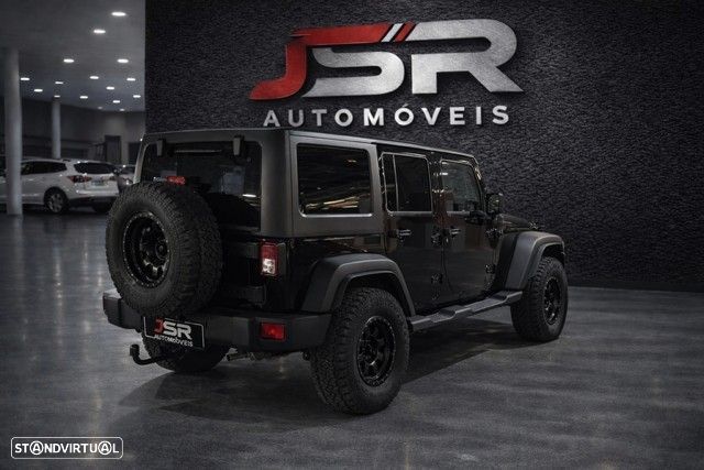 Jeep Wrangler - 3