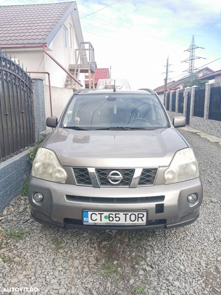 Nissan X-Trail 2.0 dCi 4x4 DPF Automatik SE - 9