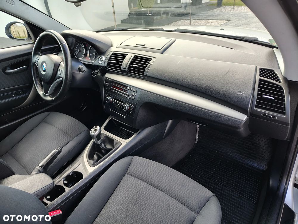 BMW Seria 1 116i Edition Sport - 15
