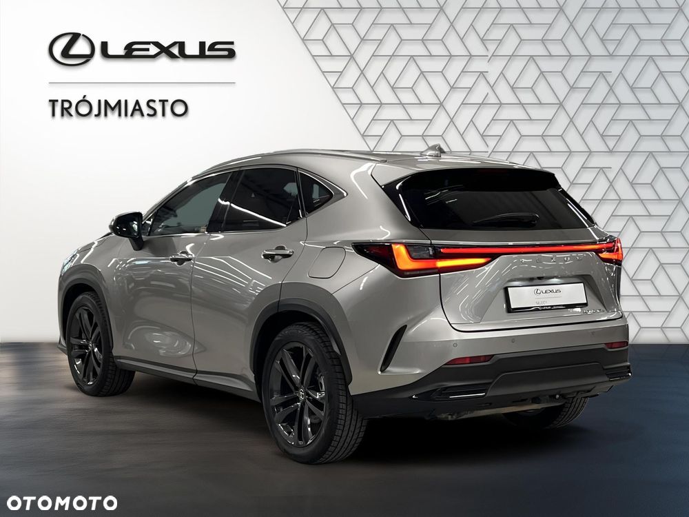 Lexus NX - 4