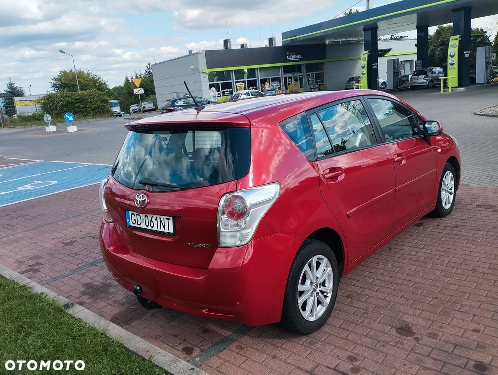 Toyota Verso 2.0 D-4D 2010 7os - 1
