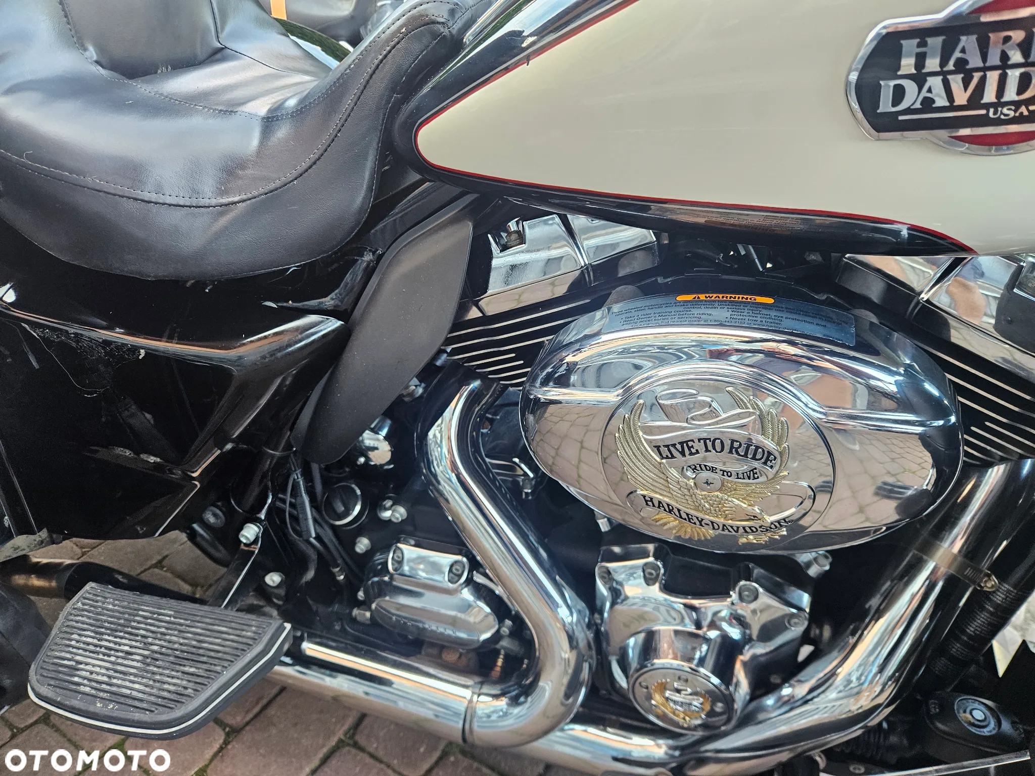 Harley-Davidson FLH Electra Glide - 26