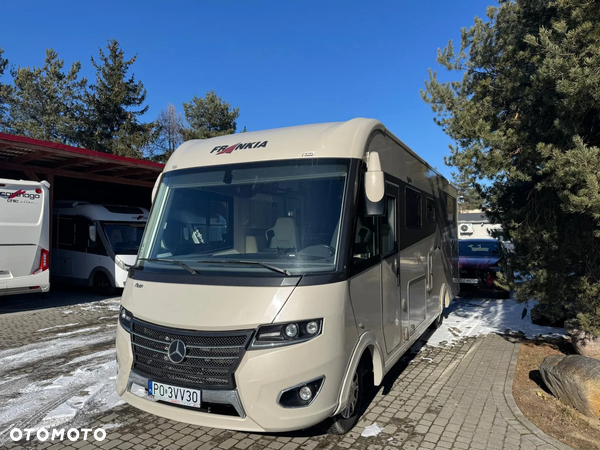 Frankia I 8400QD Platin, face2face, Mercedes, silnik 3.0l automat 190KM
