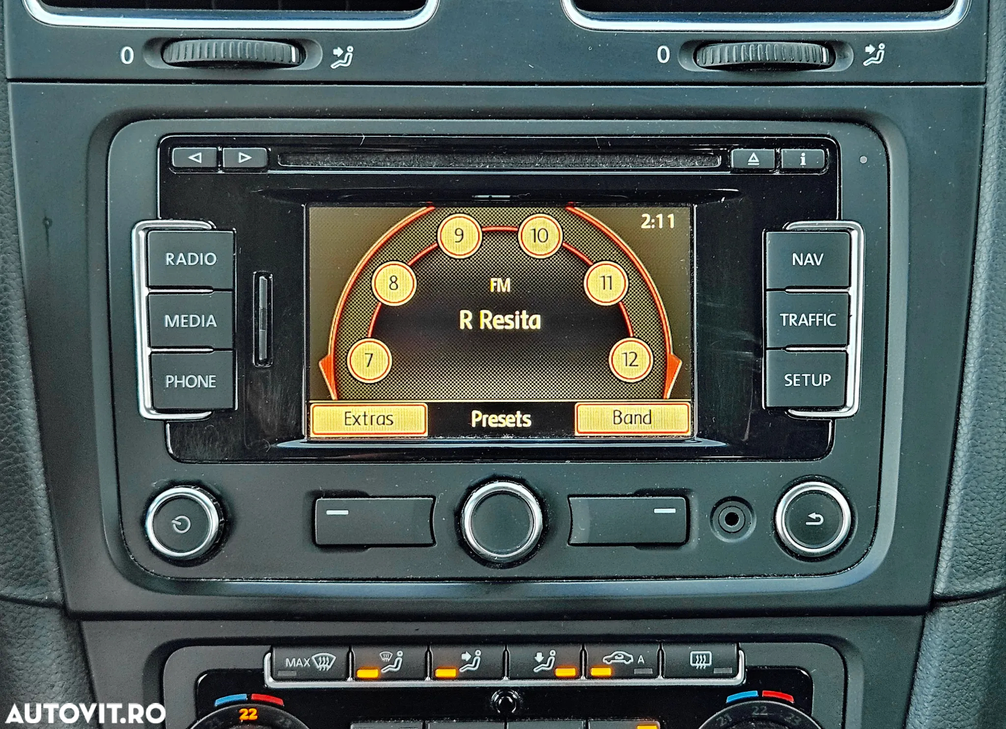 Volkswagen Golf - 18