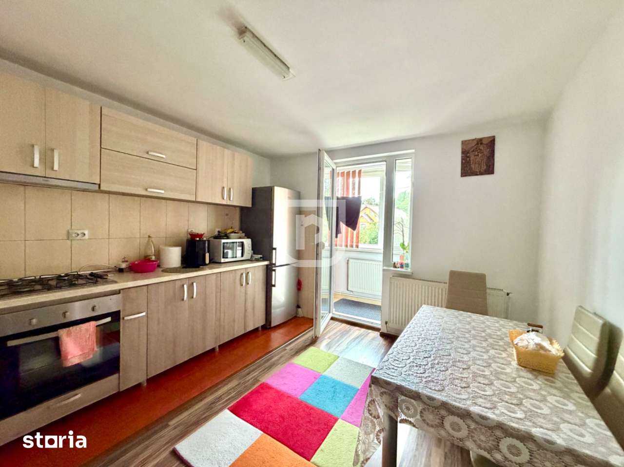 Apartament 3 camere, renovat, etaj 1, parcare - Gura Humorului - Imagine principală: 5/8