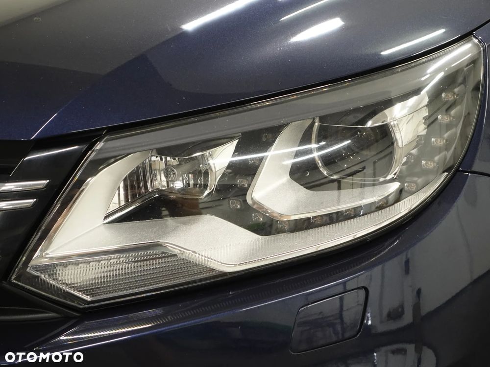 Volkswagen Tiguan 2.0 TDI 4Mot Perfectline R-Style - 13