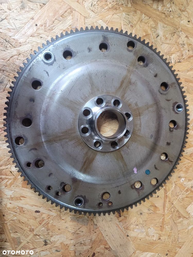 AUDI A4 B8 A5 KOŁO ZAMACHOWE 06H105323K - 1