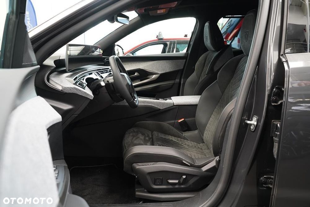 Peugeot 5008 1.2 PureTech mHEV GT Exclusive S&S e-DCS6 - 14