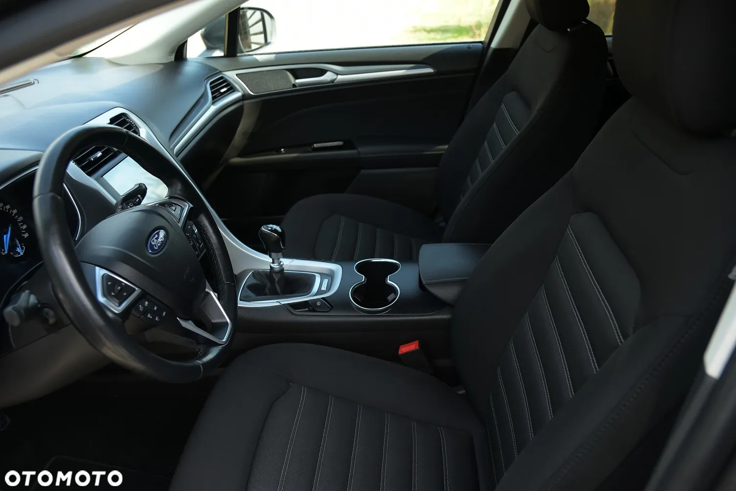 Ford Mondeo - 22