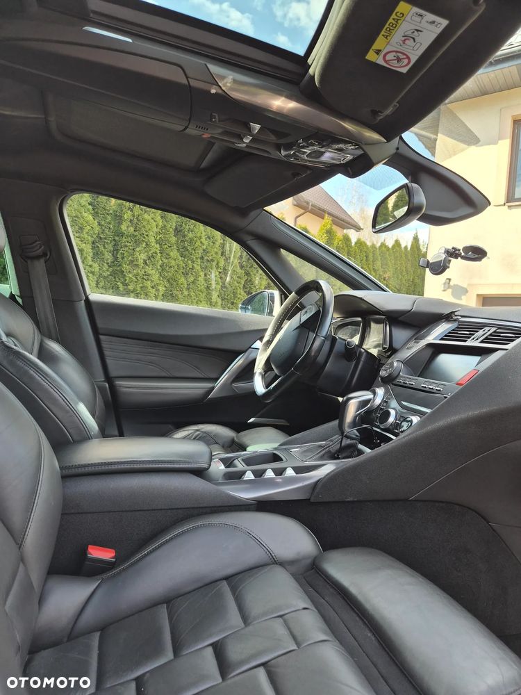 DS Automobiles DS 5 - 12