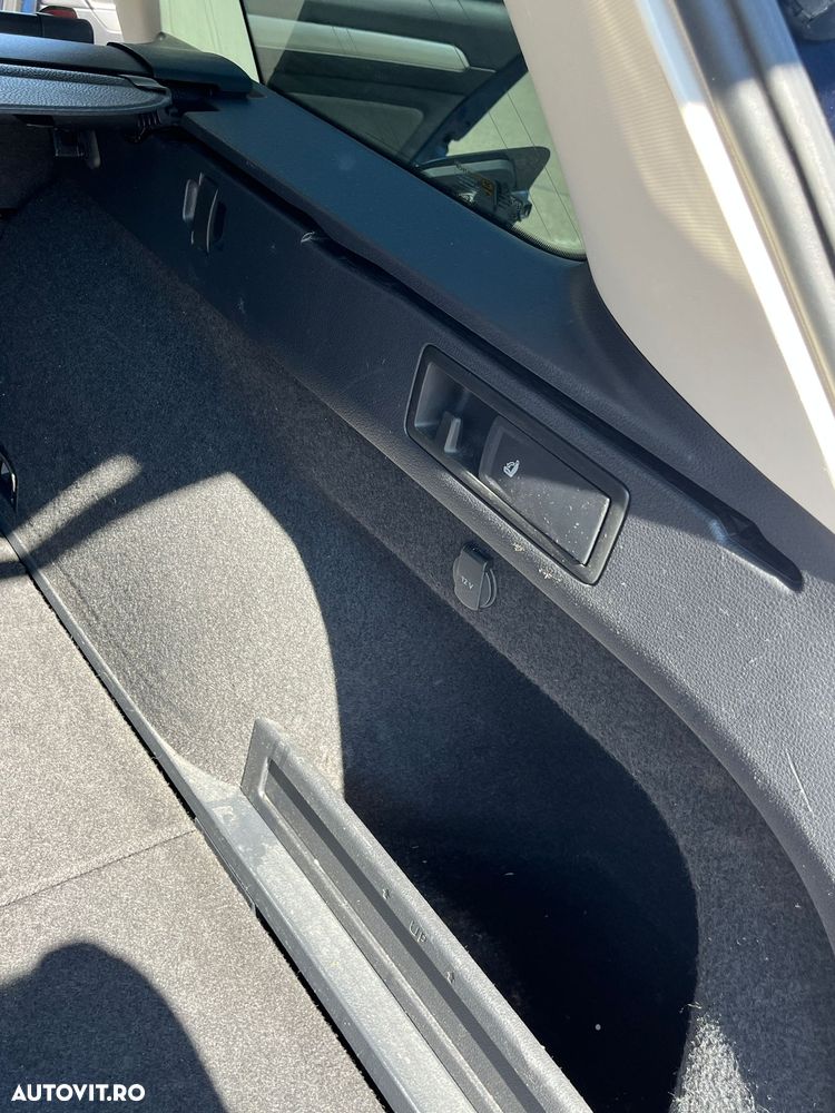 Volkswagen Passat 2.0 TDI Comfortline - 10