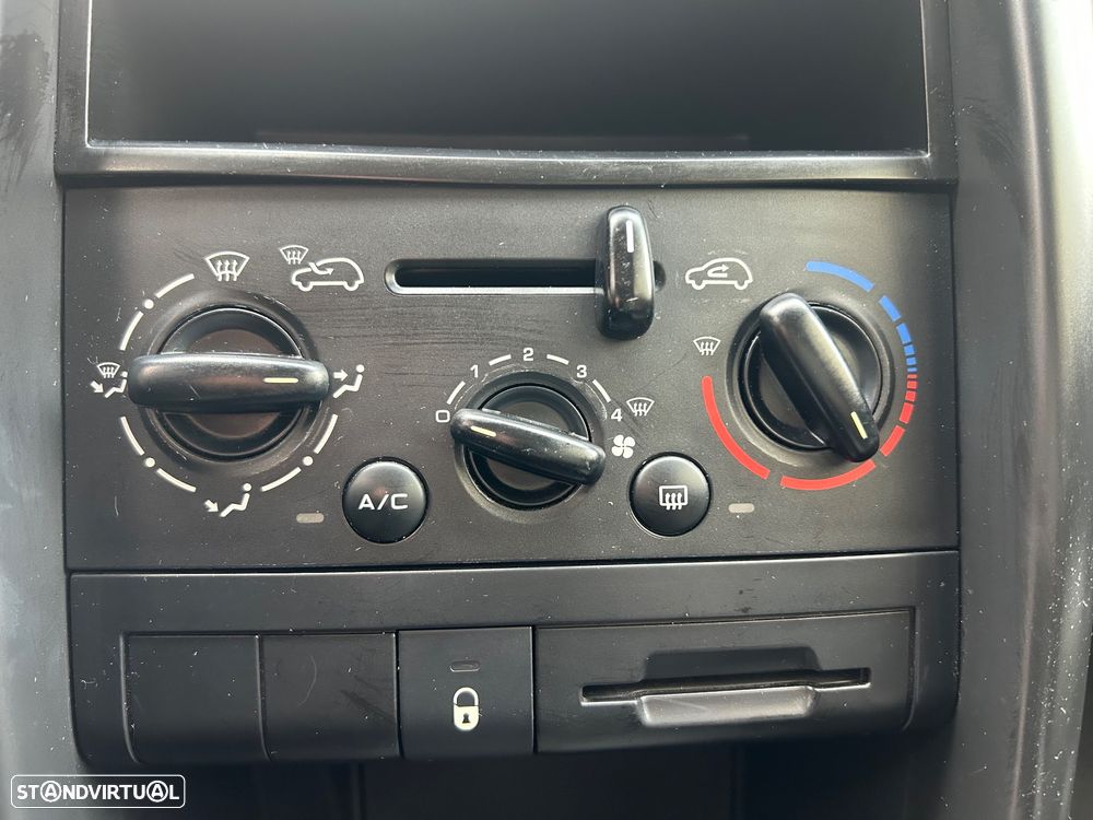 Peugeot 207 SW 1.4 Trendy - 18