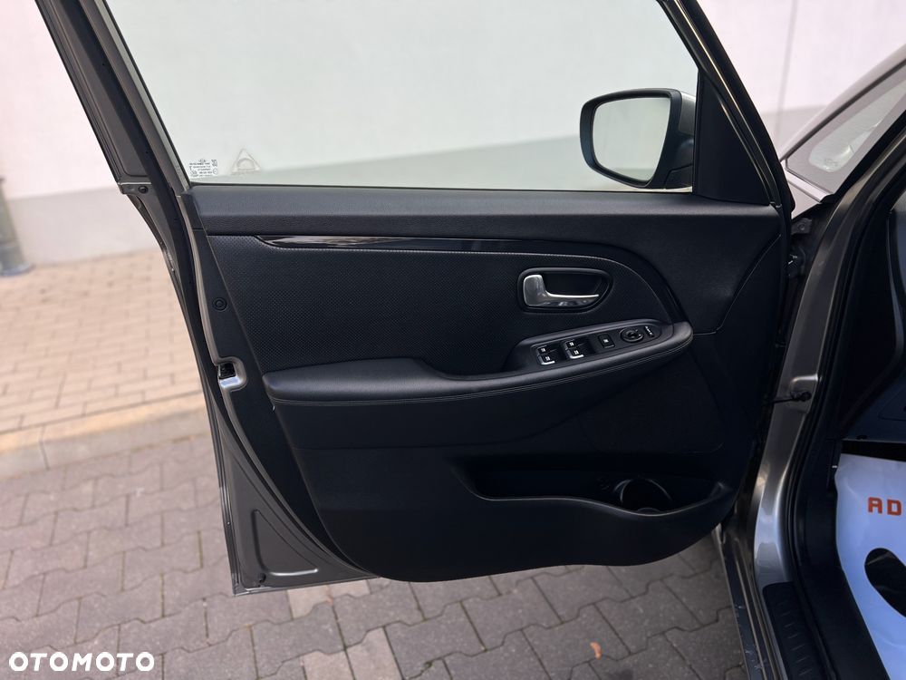 Kia Carens 1.6 GDI XL 7os - 22