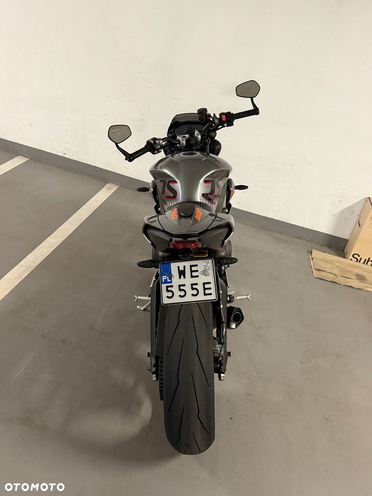 Triumph Street Triple - 5