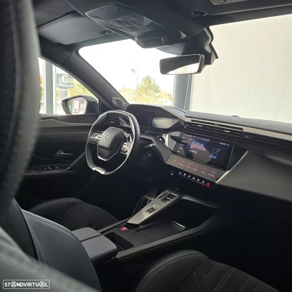 Peugeot 408 1.6 Hybrid GT e-EAT8 - 31