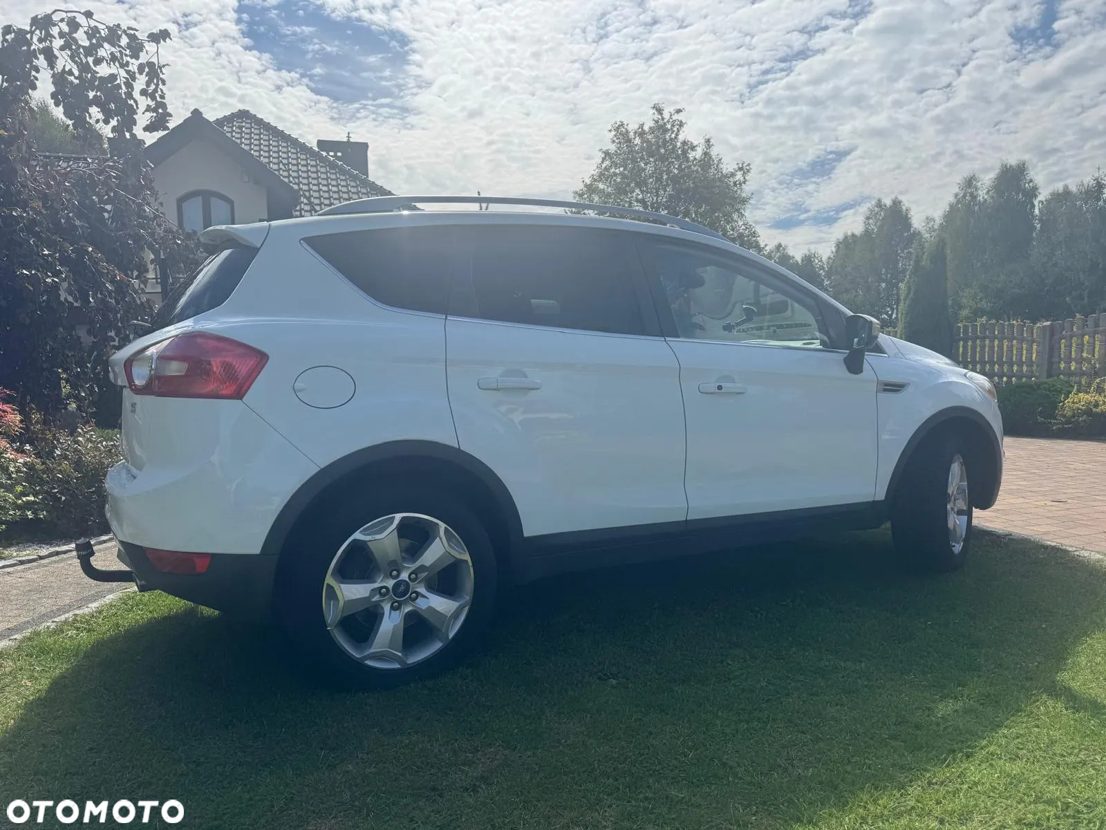 Ford Kuga - 4