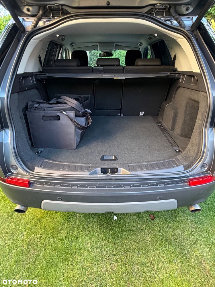 Land Rover Discovery Sport - 12