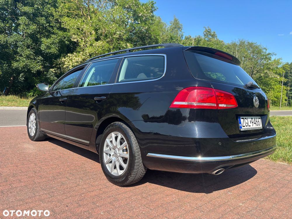 Volkswagen Passat 1.6 TDI Comfortline - 3